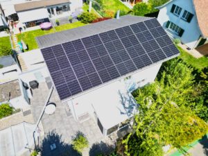sonnwende referenz solaranlage oberwil 01